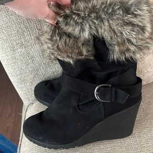 Woman’s wedge boots